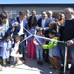 Kicillof inauguró un jardín de infantes y firmó un convenio para reactivar obras educativas paralizadas por el Gobierno nacional